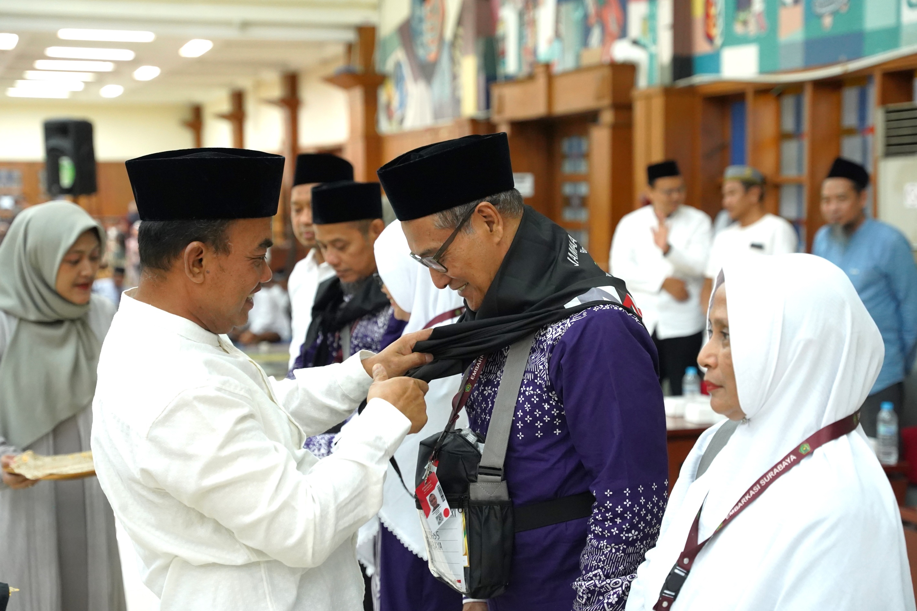 Konsisten Dampingi Masyarakat, SIG Fasilitasi Keberangkatan 278 Jemaah Haji dari Jawa Timur, Sumatra Barat dan Sulawesi Selatan
