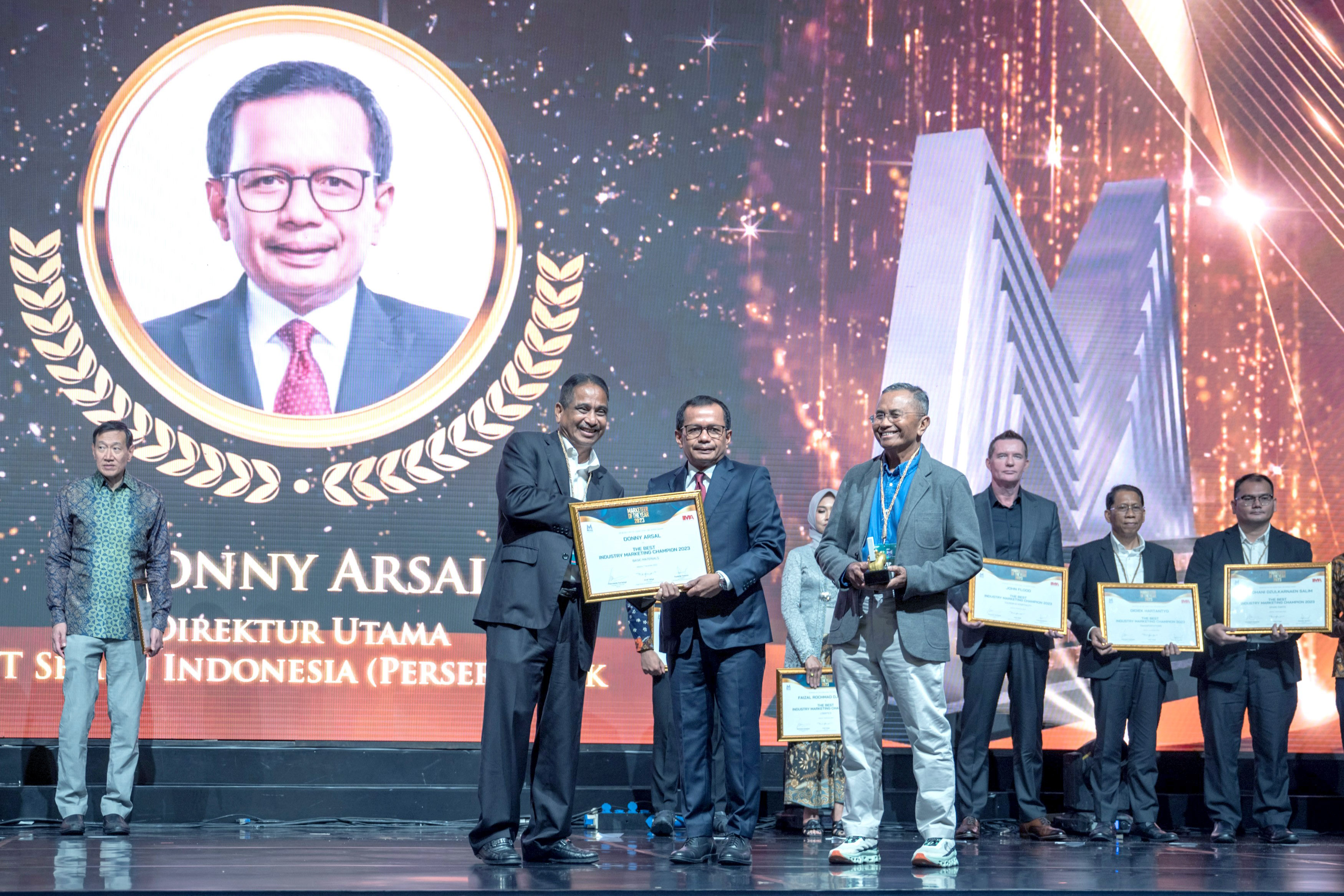 Strategi Marketing Berbasis Transformasi, Inovasi & Sustainability  Bawa SIG Raih Apresiasi Marketeer of the Year 2023