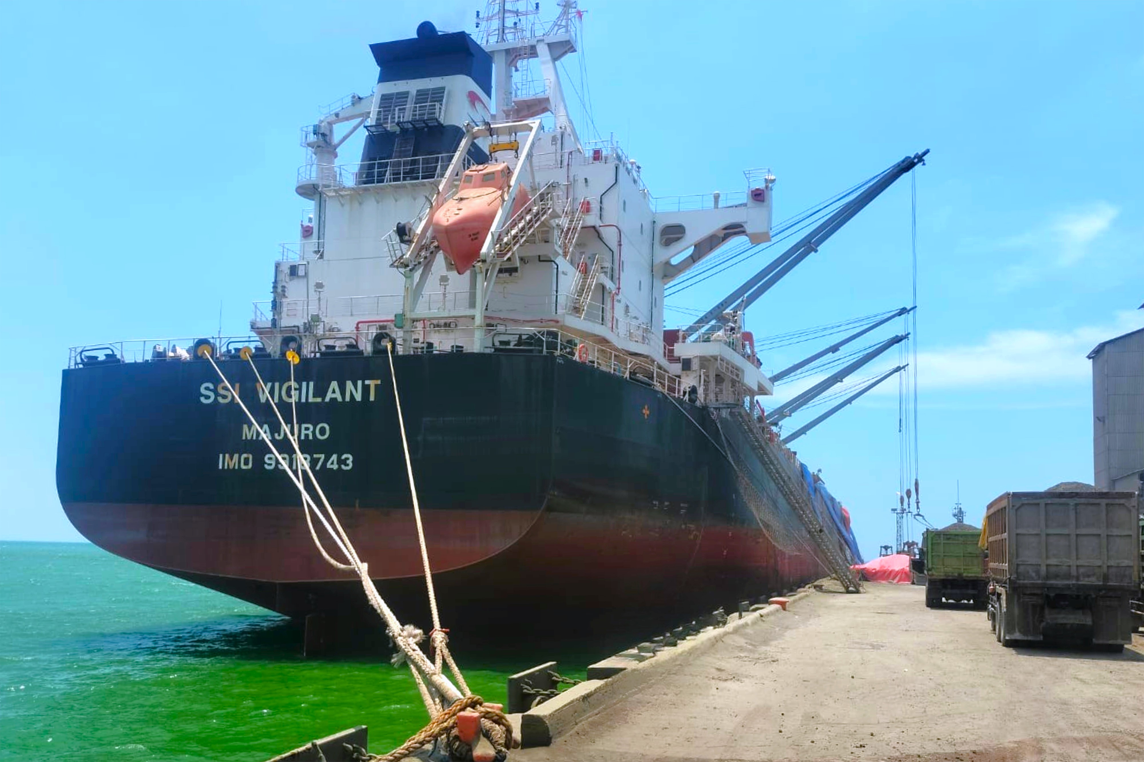 Ekspansi ke Pasar Afrika, SIG Perdana Ekspor Klinker ke Mauritania